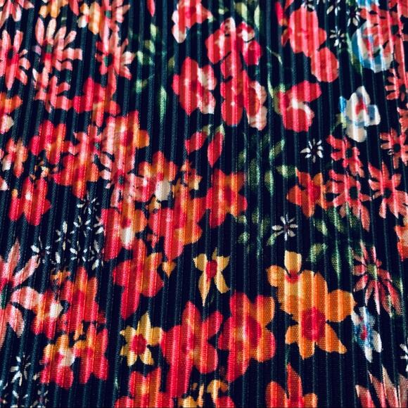 Zara Womens Micro Pleated Floral Detail Puff Sleeve Ruffled Dress Size Medium - Picture 7 of 10